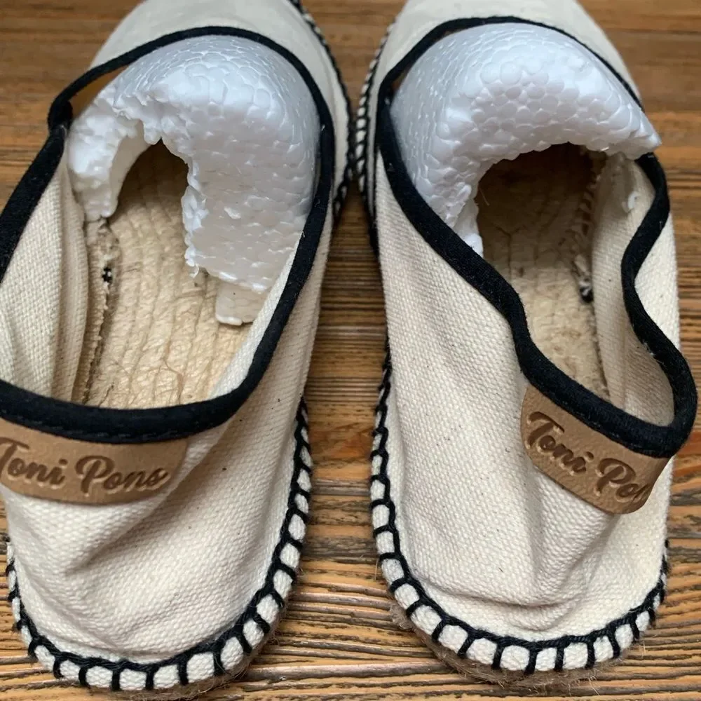 NWOT Toni Pons Cream and Black Espadrilles with Woven Fabric and Rope Soles